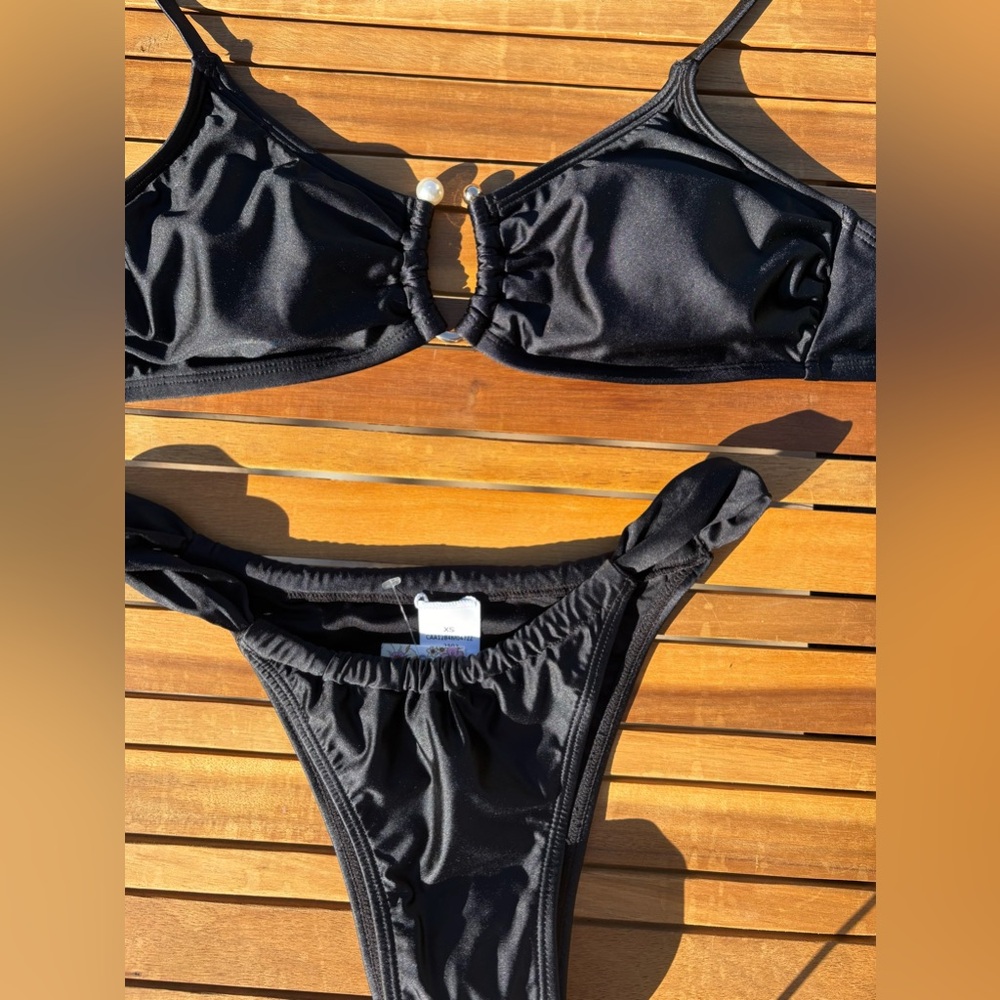 XS NWT Cupshe x Kittenish Black Silk Shiny Bikini Set Pearl detail Bottoms bride
